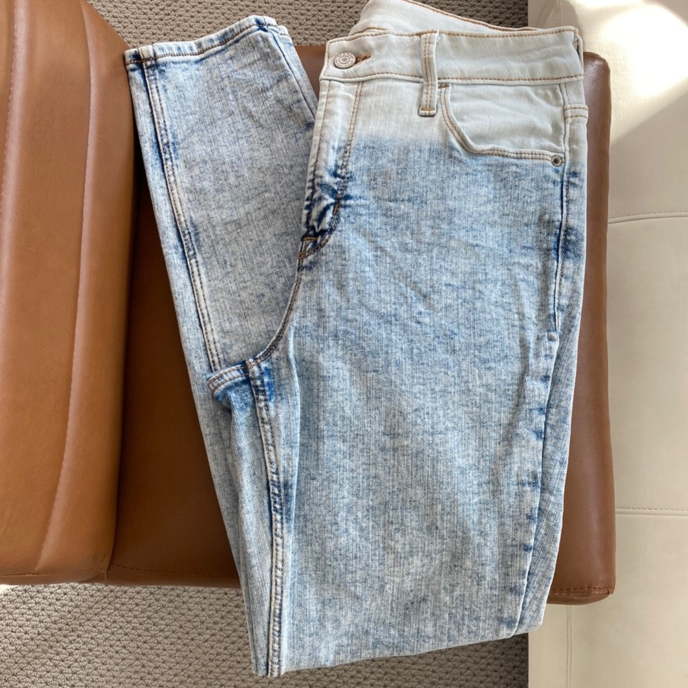 Acid Wash Jeans
